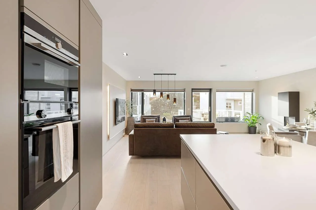 Home Window Tinting Near Me: Find Local Installers